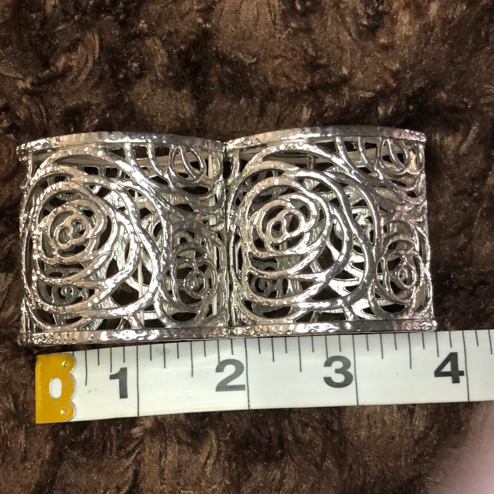 3/$25 Silver Metal Rose Design Stretch Bracelet